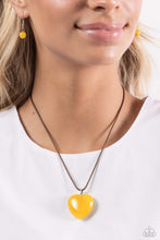 Serene Sweetheart - Yellow Necklace 🤍💛🤍